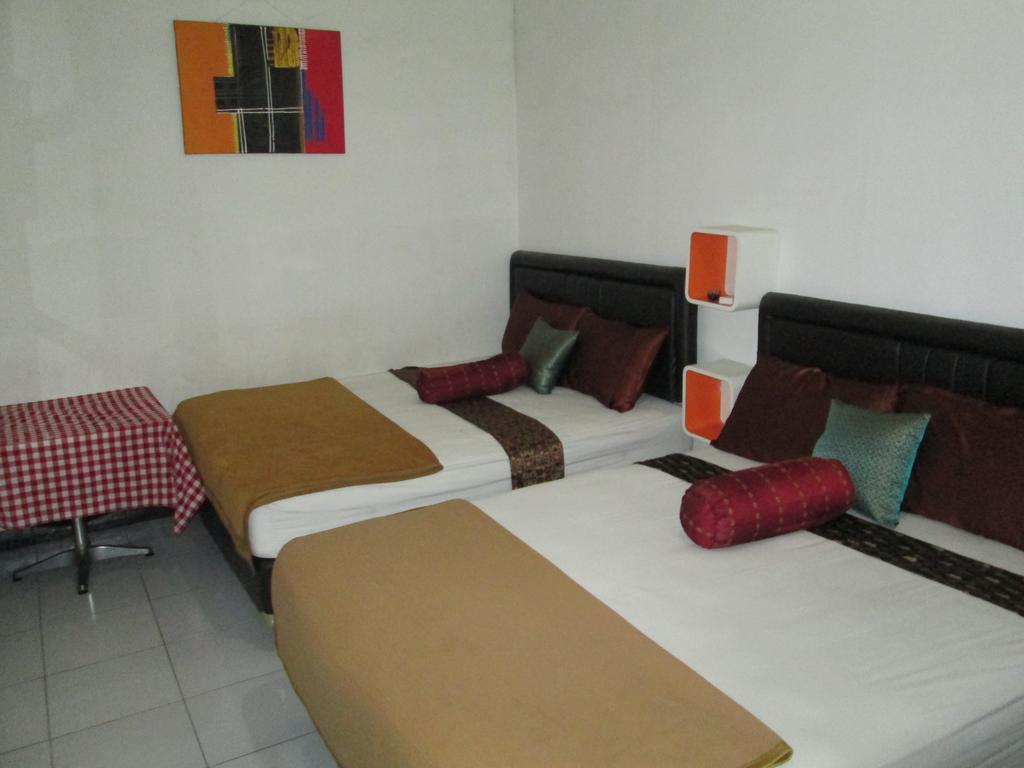Venice Guest House Бандунг Номер фото