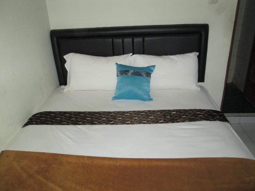 Venice Guest House Бандунг Номер фото