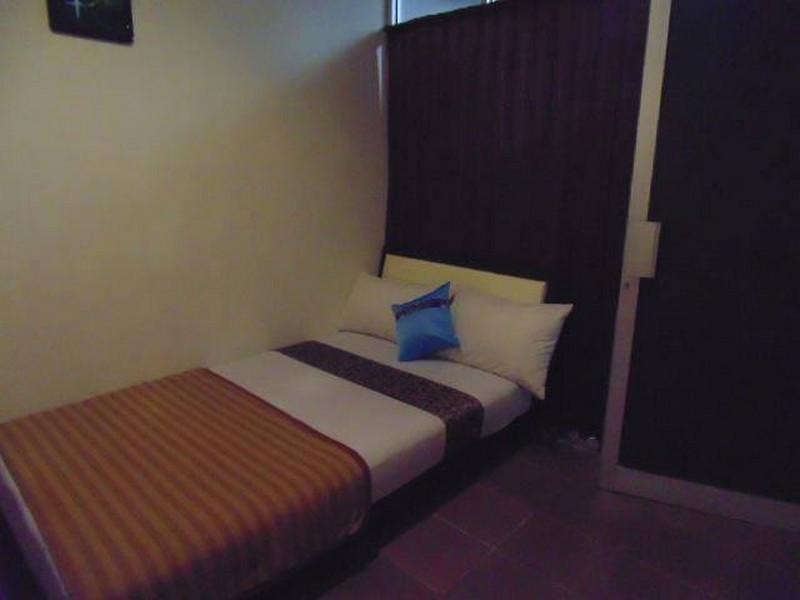 Venice Guest House Бандунг Экстерьер фото